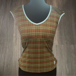 Nike ACG Plaid Fitted V-Neck Top XS (0–2)